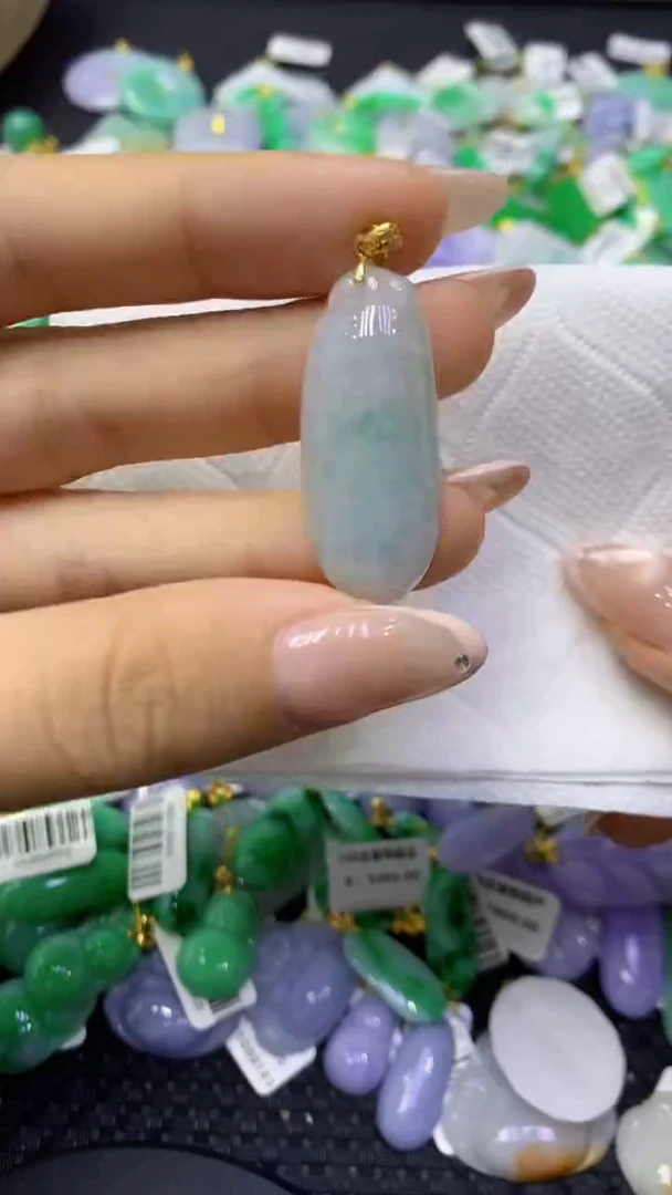 颈饰未镶嵌翡翠天然缅甸翡翠A货