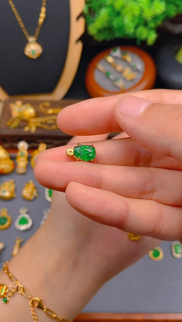 翡翠银S925镶嵌吊坠(不含链)貔貅吊坠