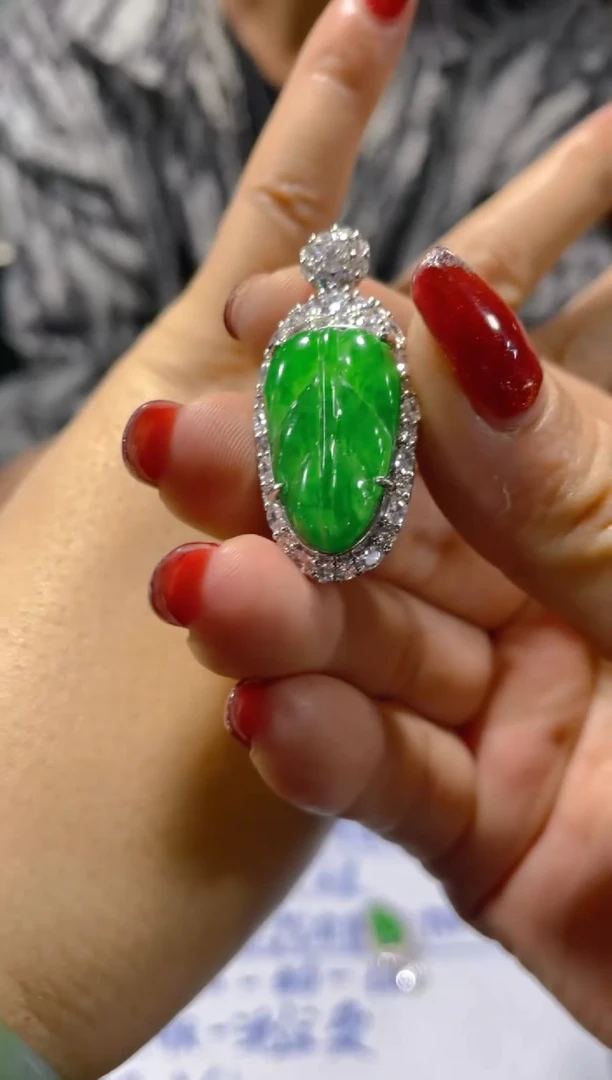 【闪购商品】定制翡翠未镶嵌天然A货翡翠多样性发货拍一发一