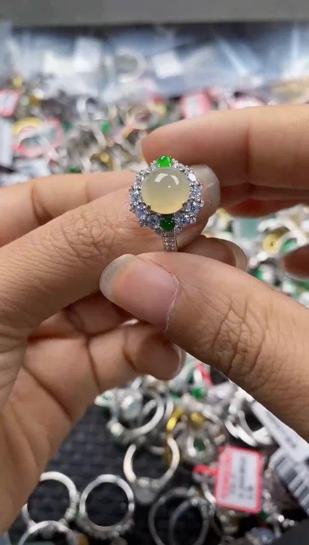 银S925镶嵌戒指翡翠888              6