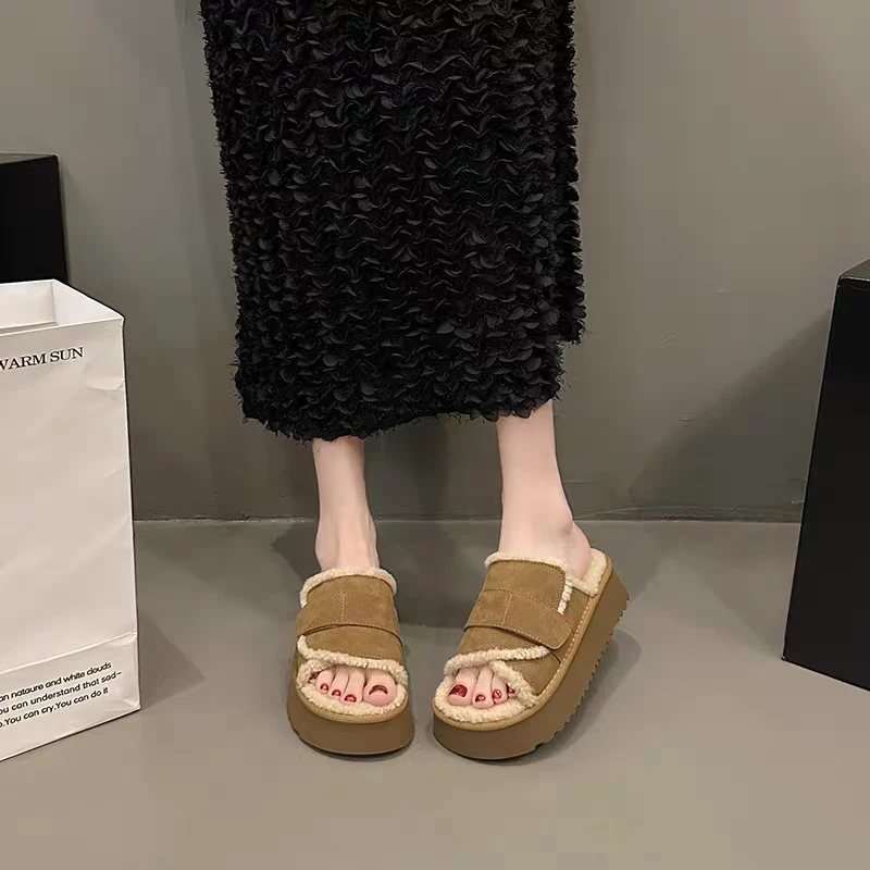 W8502G厚底时尚绒毛毛拖鞋女季新款一字毛茸魔术贴博肯拖鞋