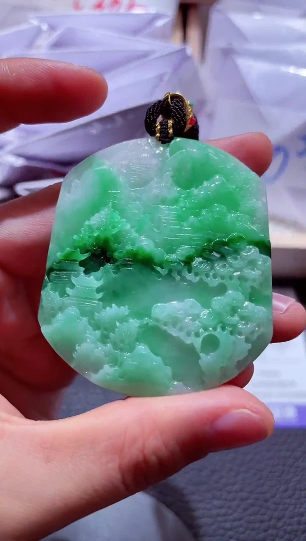 颈饰未镶嵌翡翠00009563