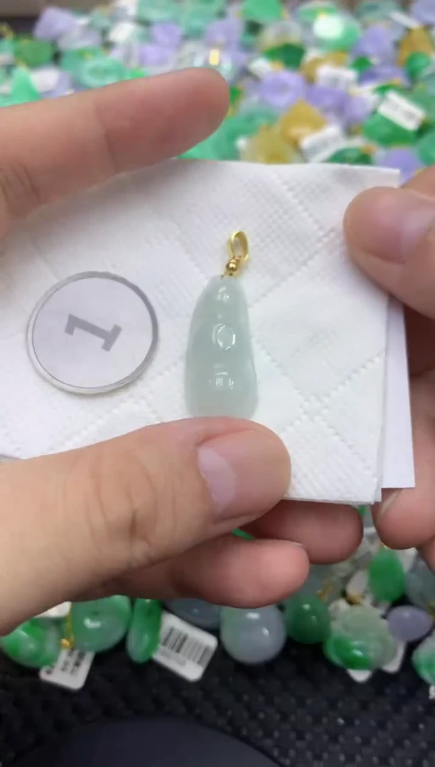 颈饰未镶嵌翡翠天然缅甸翡翠A货