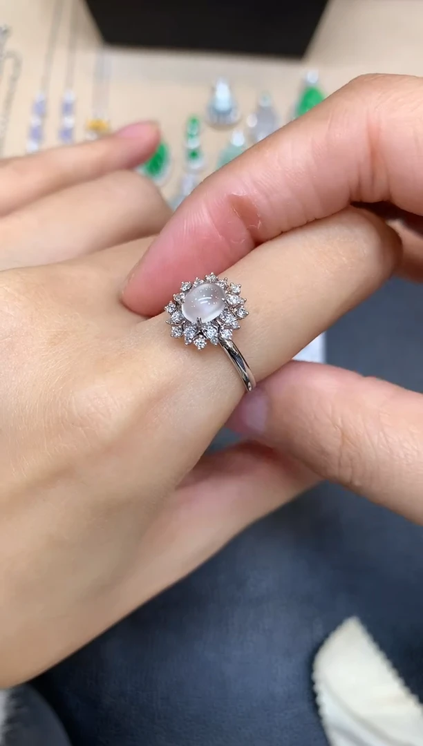 18K金镶嵌戒指翡翠蛋面【无服务费