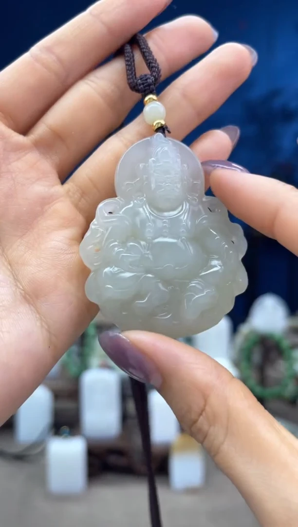 和田玉未镶嵌颈饰1