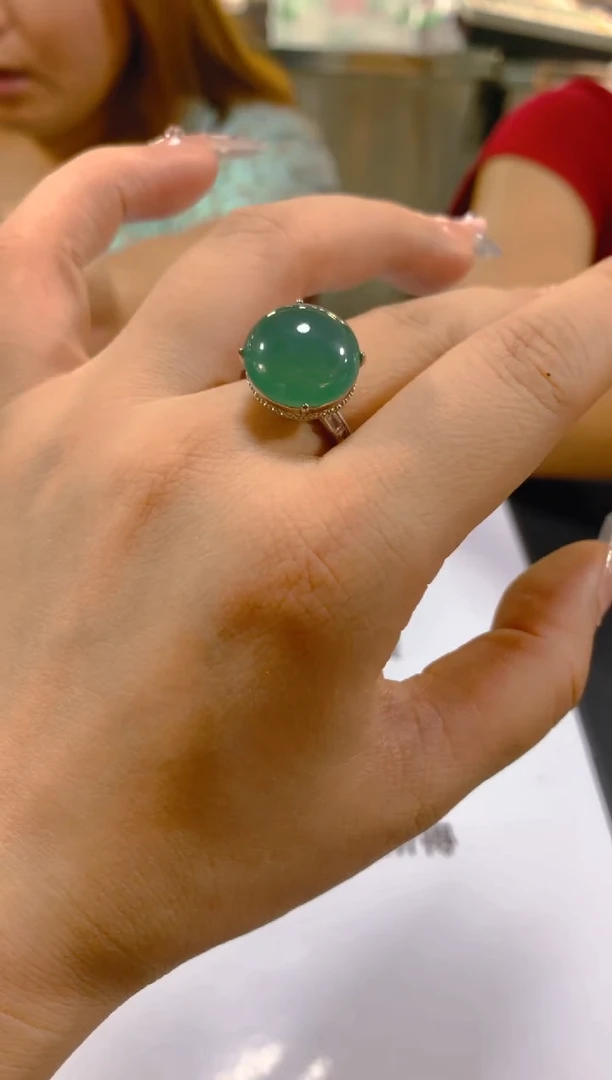 未镶嵌戒指翡翠多样性发一