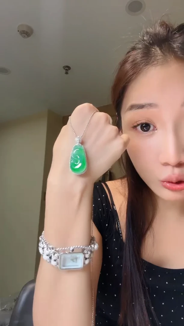 吊坠(不含链)18K金镶嵌翡翠天然翡翠吊坠
