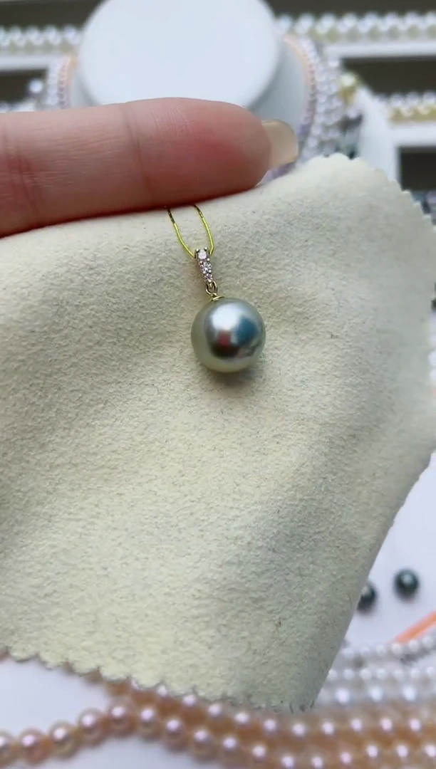 18K金镶嵌海水珍珠颈饰W86