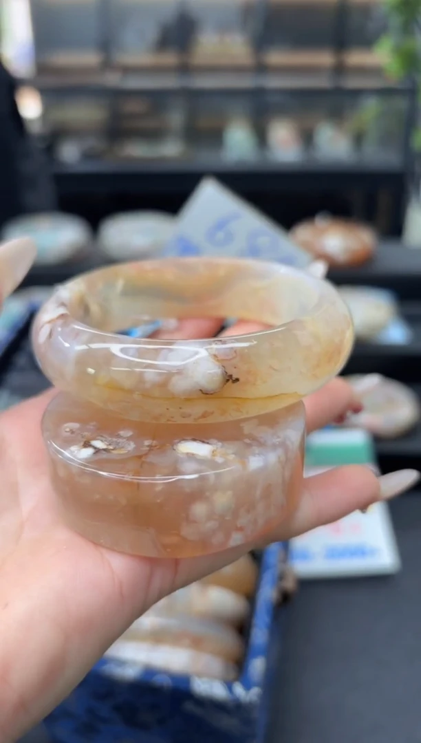 未镶嵌手镯石英质玉C157(57圈赠送镯心)