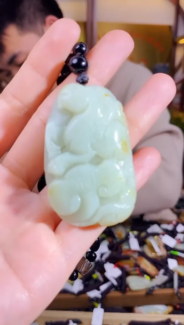 【闪购商品】和田玉颈饰未镶嵌1