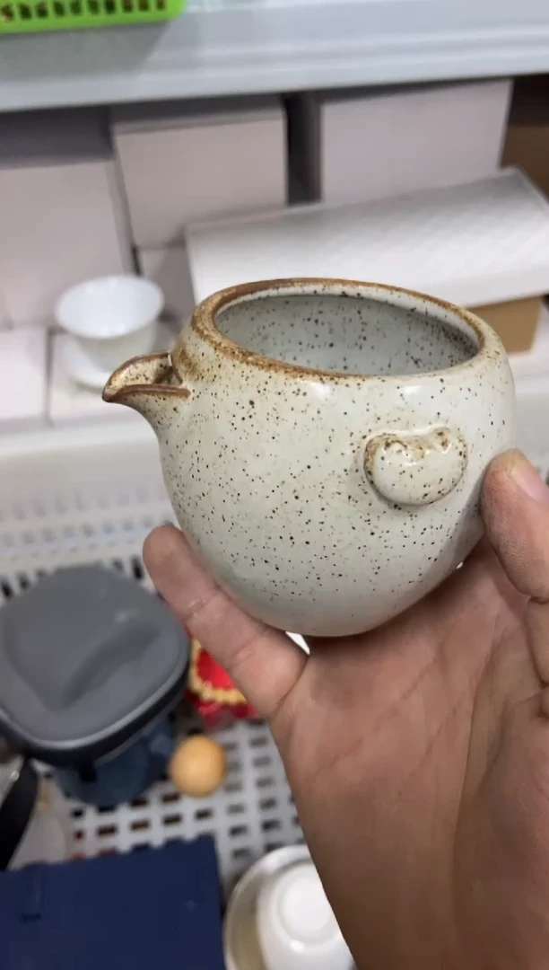 杯无运费险有瑕疵的摄影的产品有使用过的痕迹有点脏介意勿拍