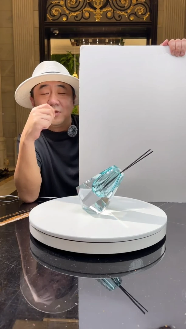 【闪购商品】摆件AJ1010036湖水蓝砖石香薰瓶