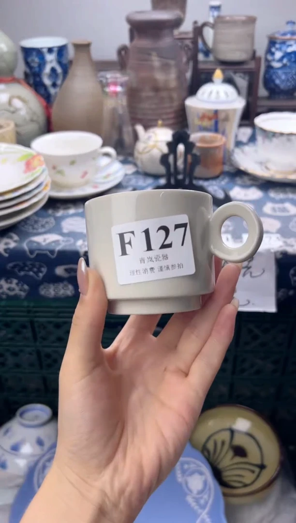 瓷片阿****湾  F127