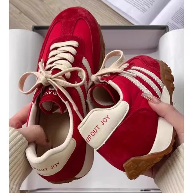 三福内增高6cm红色华夫阿甘鞋女2025春季百搭运动鞋子学生德训鞋