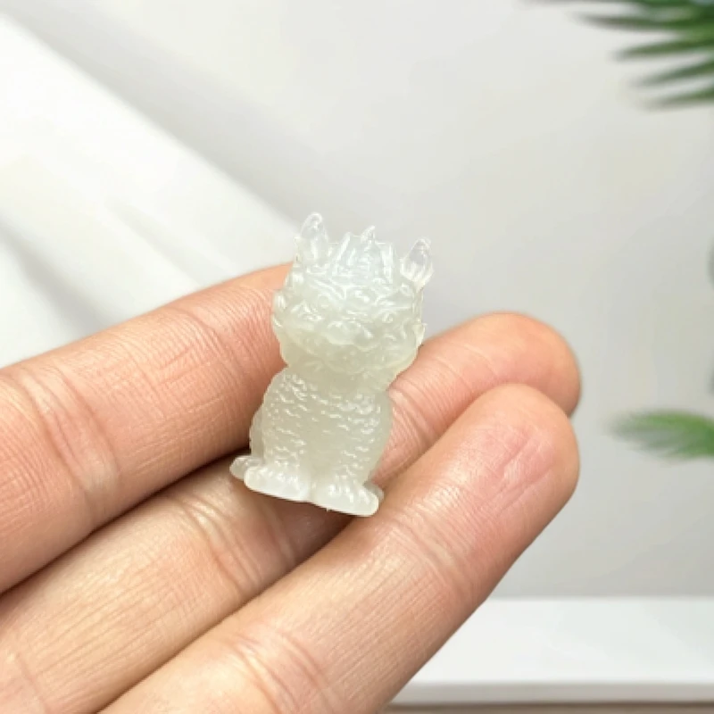 和田白玉卡通麒麟纳福吉祥吊坠包挂冰透水润男女通用时尚百搭可爱