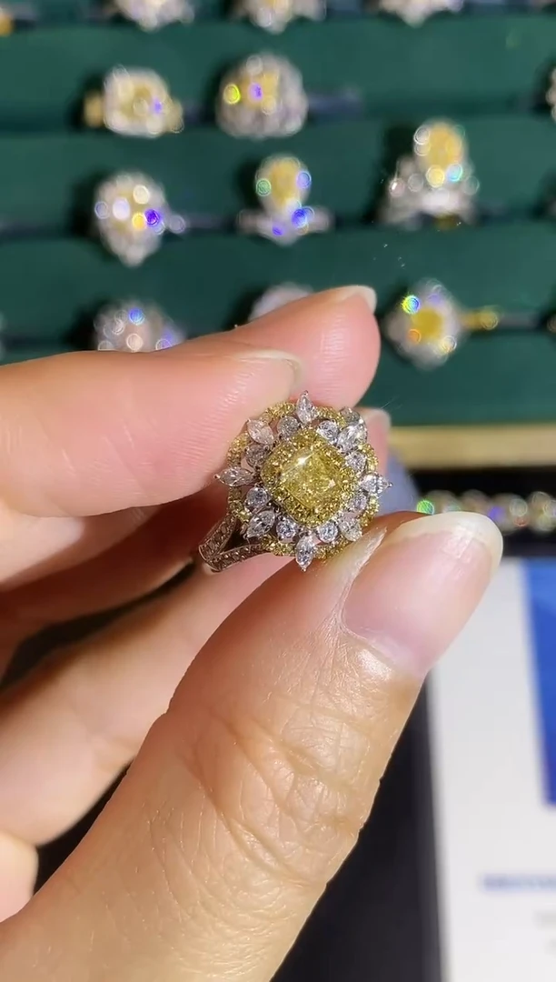 18K金镶嵌戒指钻石986