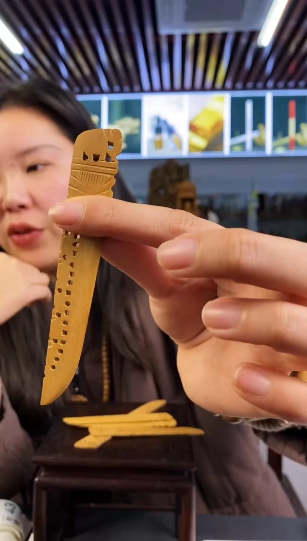 【闪购商品】檀香木六号库-小号裁纸刀