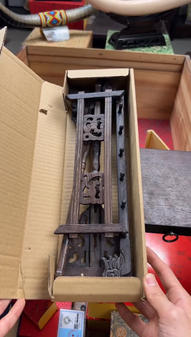 【闪购商品】木————————————黑色笔架