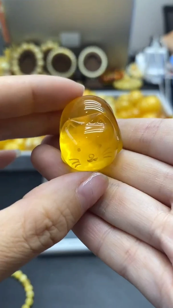 琥珀未镶嵌珠宝奇石781