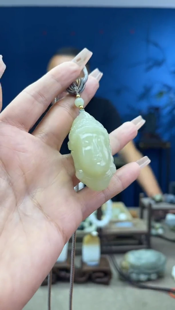 和田玉未镶嵌颈饰1