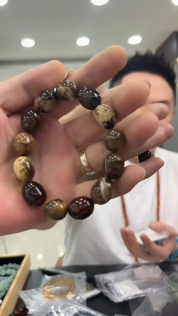裸石琥珀未镶嵌溶洞手串 /多样性发其一