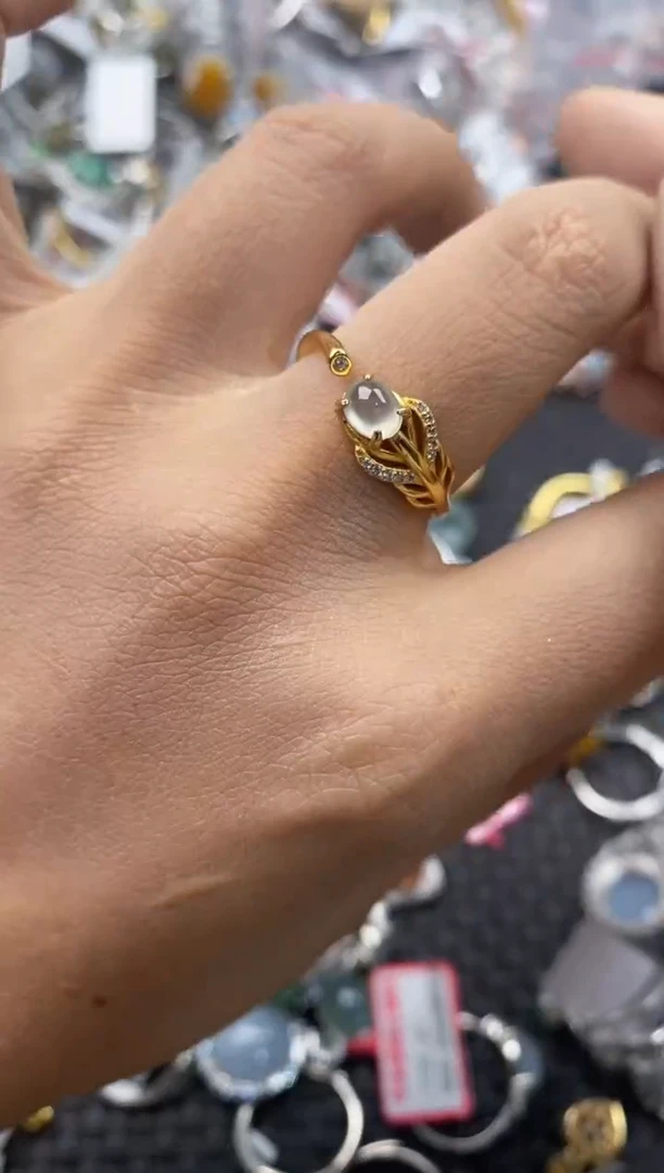 银S925镶嵌戒指翡翠888            7