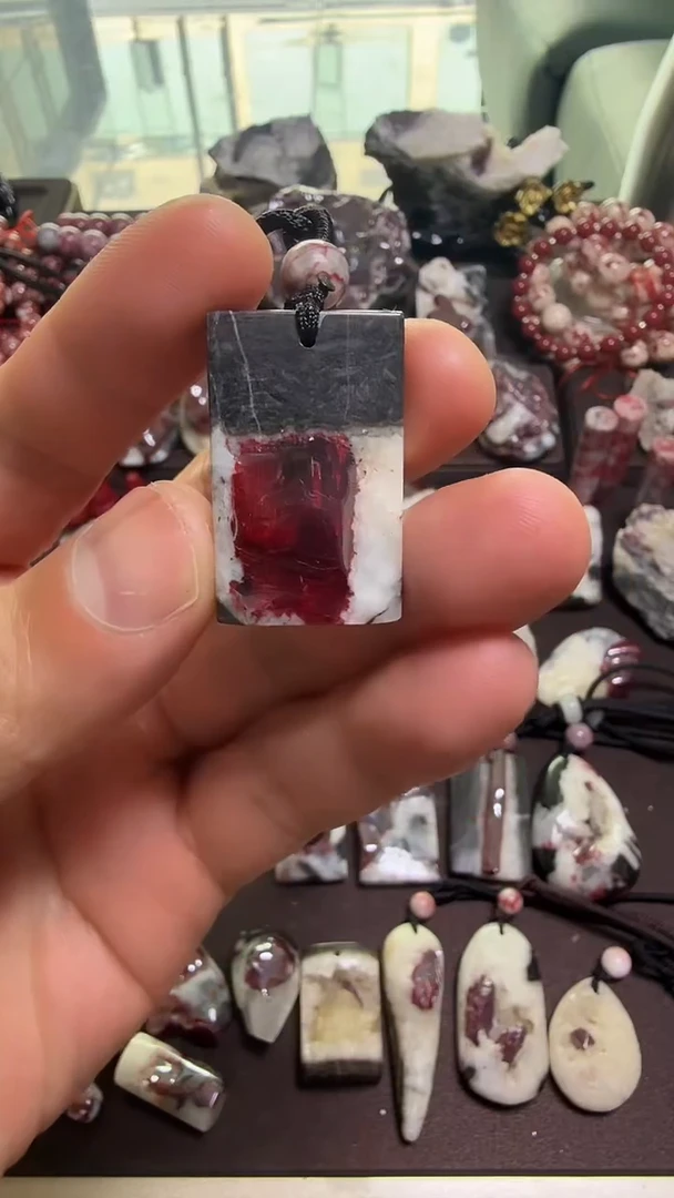 天然辰砂虚*大晶砂随行吊坠