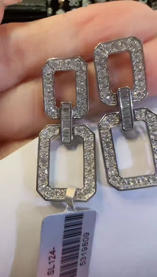 耳扣18K金镶嵌钻石吕字耳扣YM