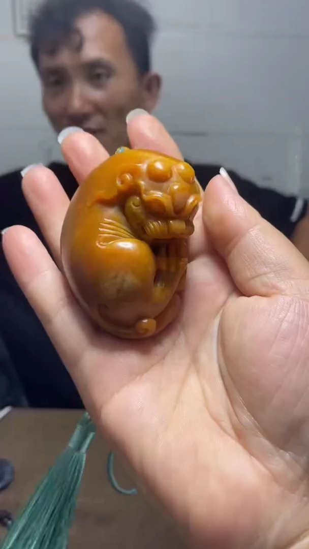 和田玉未镶嵌把件1