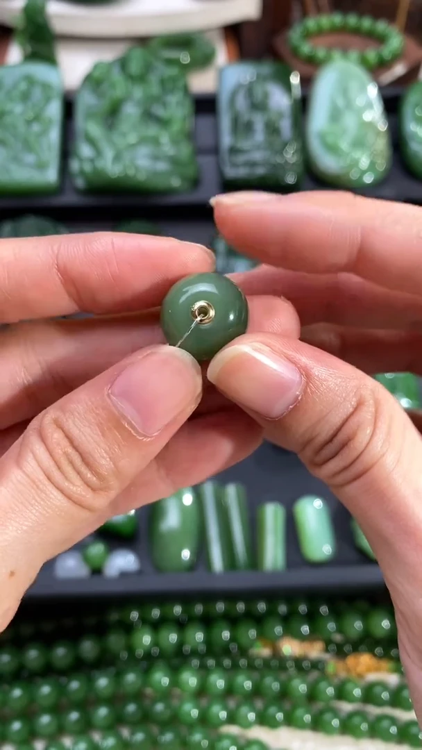 吊坠(不含链)18K金镶嵌和田玉和田玉粉绿吊坠