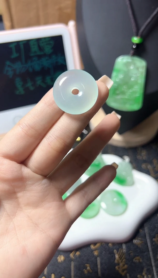 颈饰未镶嵌翡翠所见即所得，一图一物