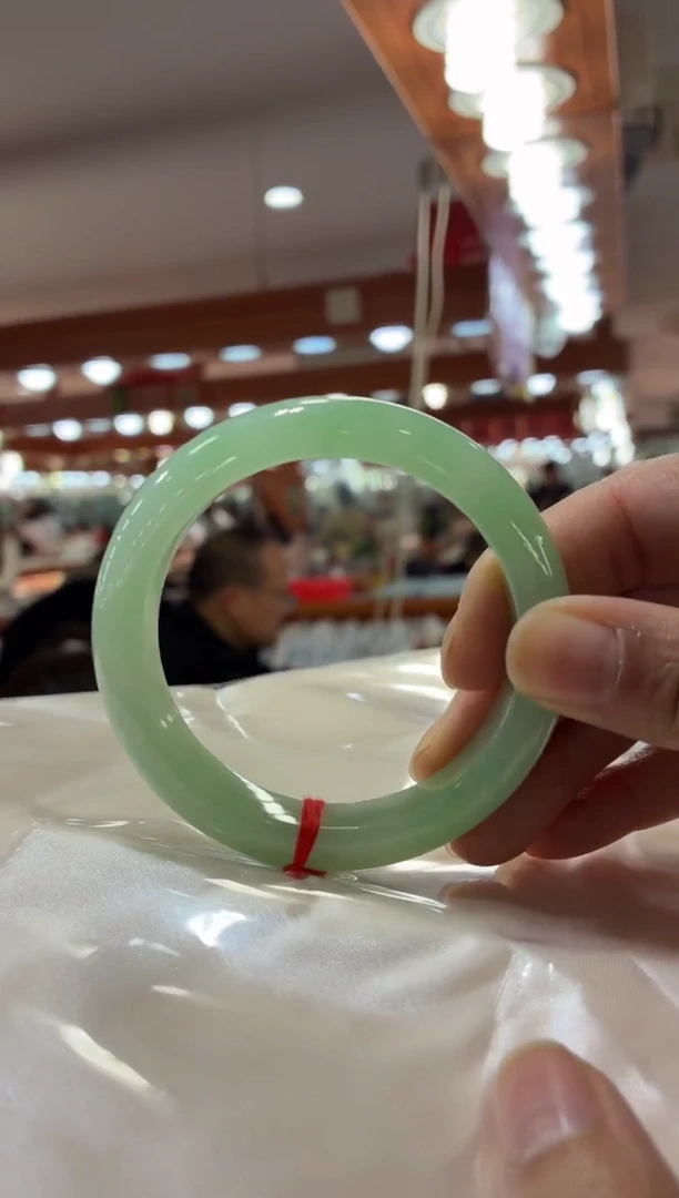 未镶嵌翡翠手镯定制翡翠意向金2w