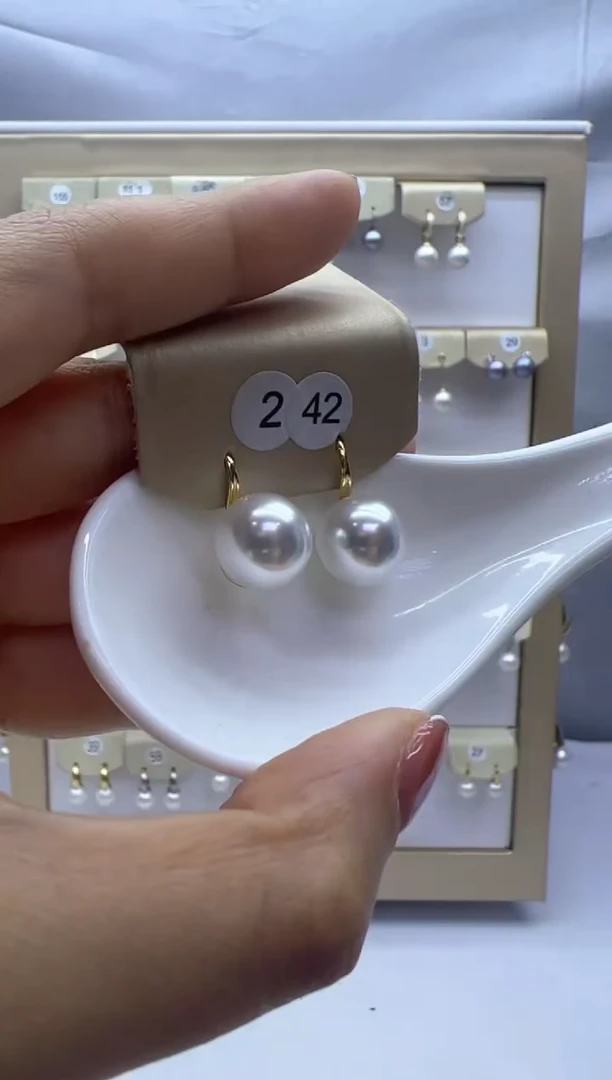 【闪购商品】淡水珍珠耳饰银S925镶嵌242