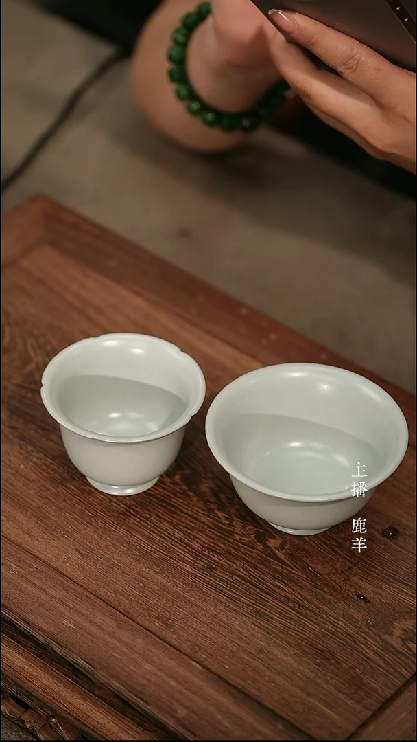 草***饼压手杯-王国奇手签-九天虹印+宋式花口盏-王国奇章款-羊