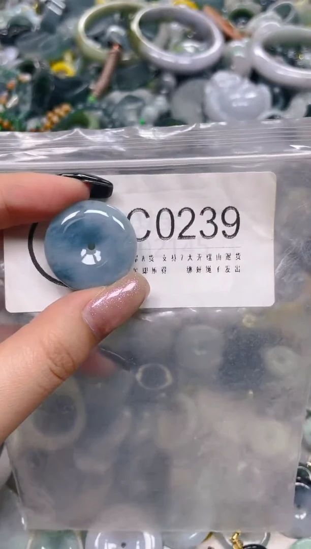 翡翠未镶嵌颈饰/C/翡翠A货一图一物