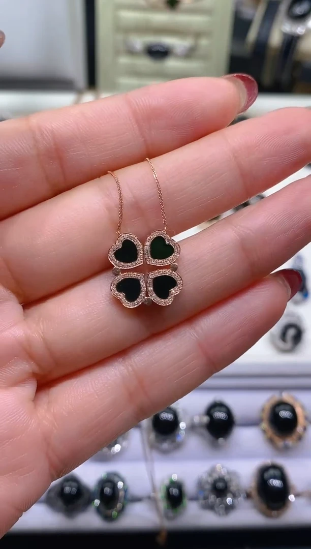 【闪购商品】翡翠颈饰18K金镶嵌墨翠