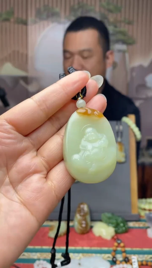 颈饰未镶嵌和田玉拍一发一