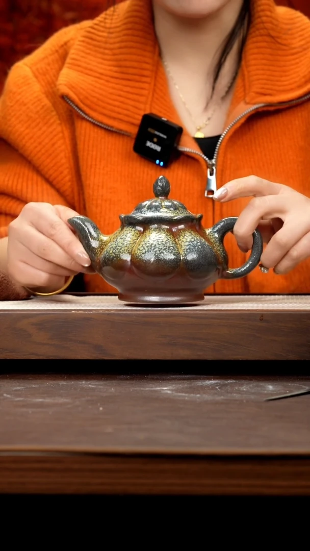 【闪购商品】紫砂茶壶红皮龙柴烧莲心15号