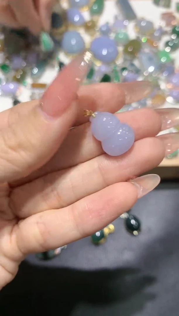 【闪购商品】翡翠吊坠(不含链)18K金镶嵌团购42