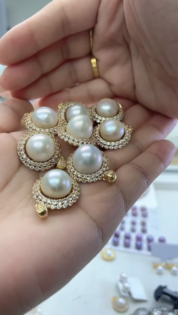 未镶嵌吊坠淡水珍珠白色系太阳花 (多样性发一）