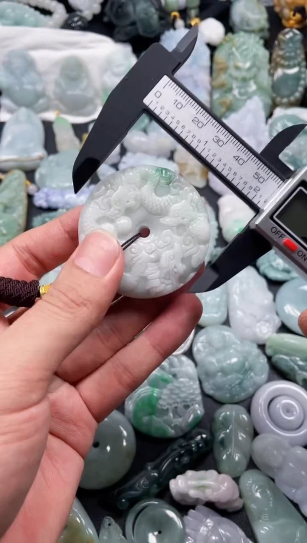 翡翠未镶嵌颈饰天然翡翠a货