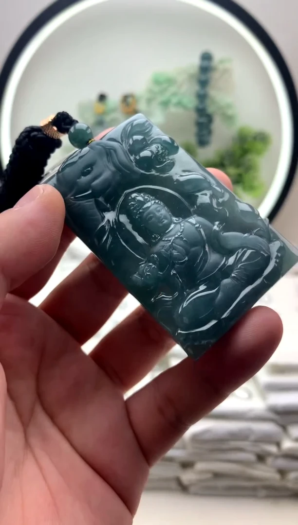 颈饰未镶嵌翡翠普贤
