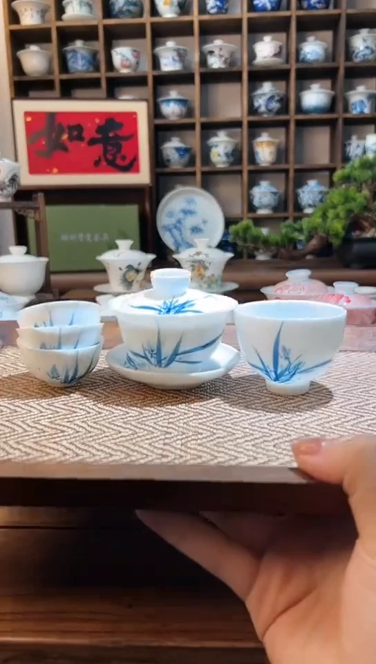 【闪购商品】手绘兰花三才盖碗+送3个客杯+送主人杯