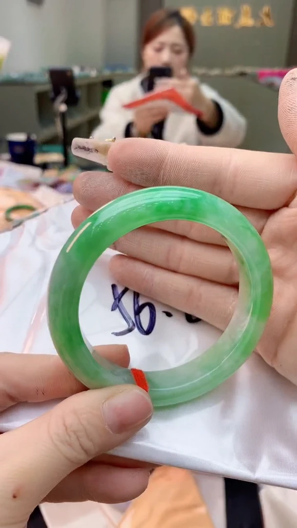 【闪购商品】翡翠手镯未镶嵌0632580866