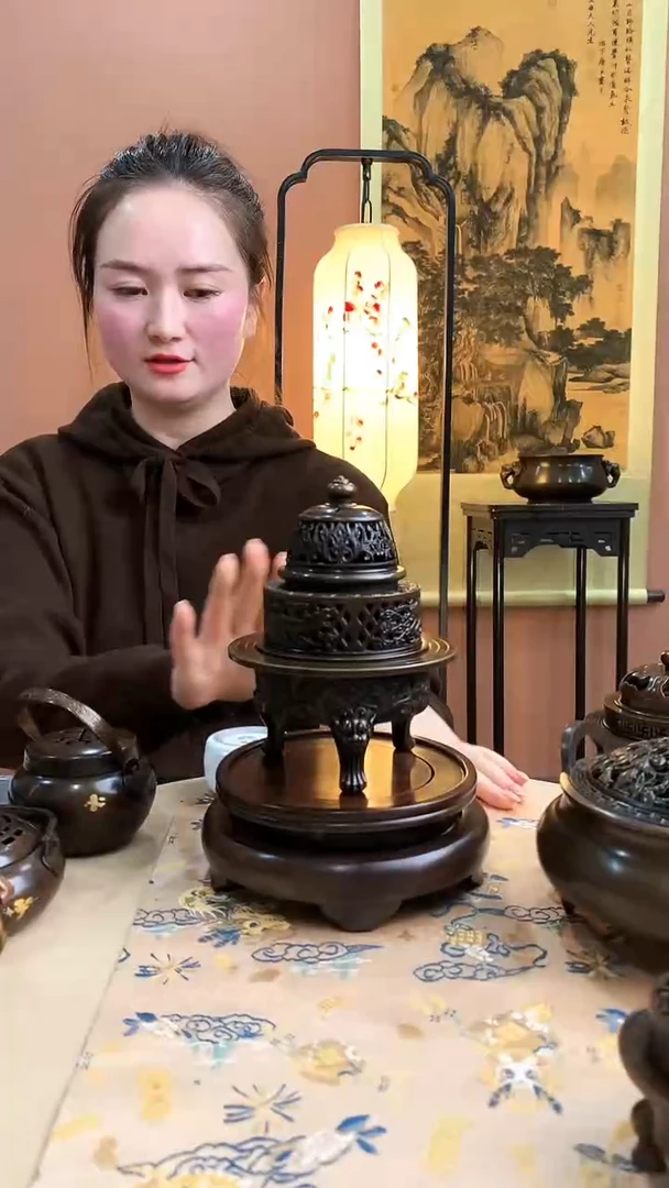 铜仿古苏工三层熏香炉