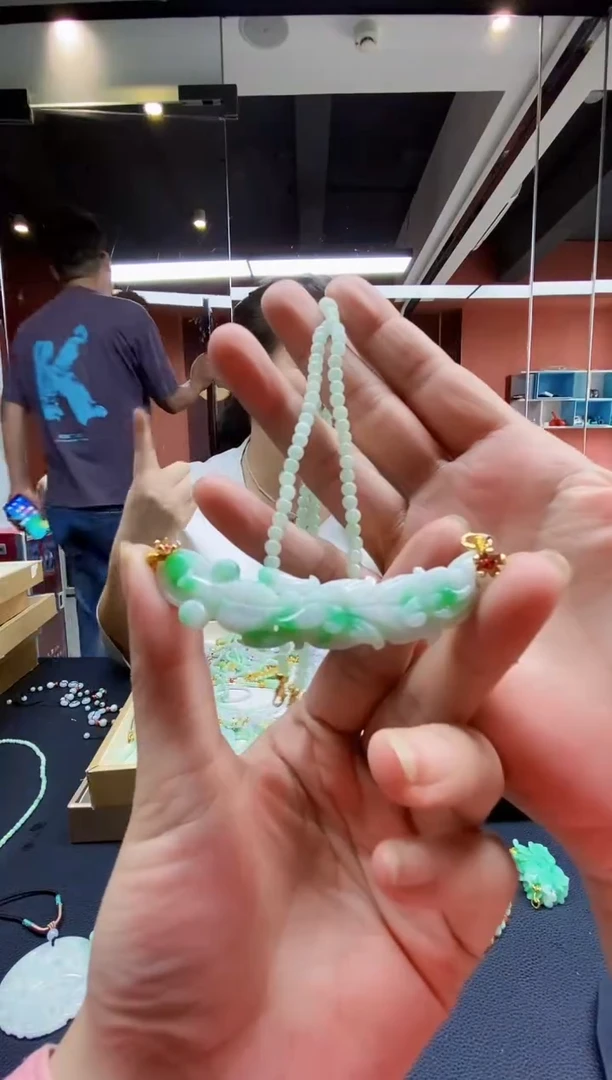 颈饰未镶嵌翡翠翡翠吊坠