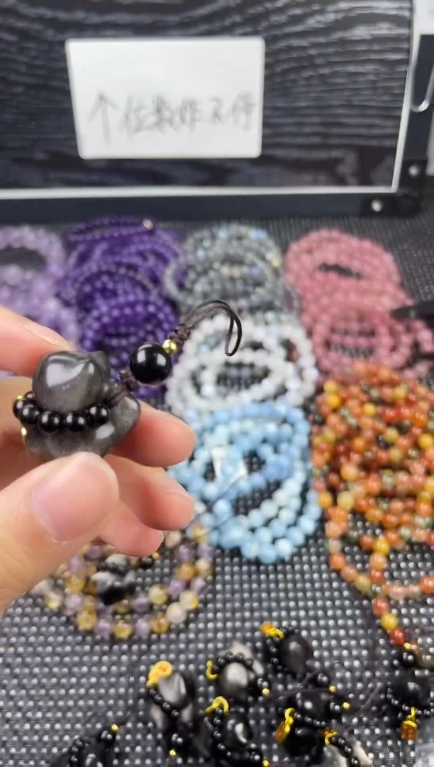 未镶嵌黑曜岩颈饰银耀石（手机挂件）