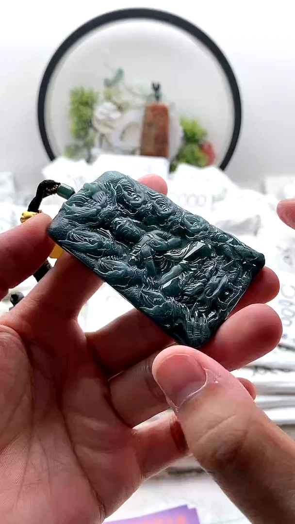 颈饰未镶嵌翡翠大势至