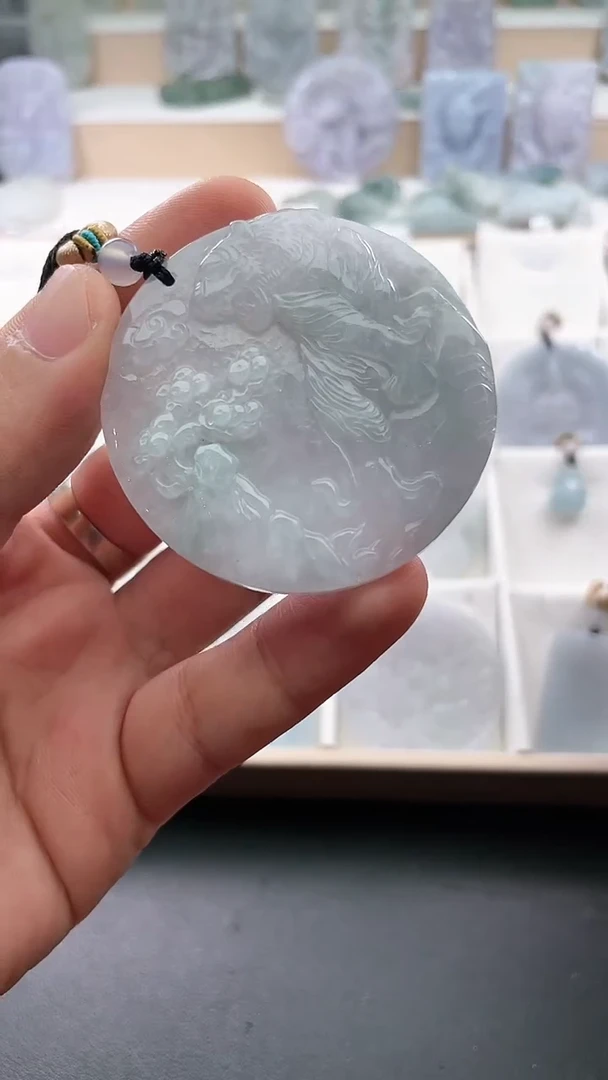 翡翠未镶嵌颈饰..../6/1/ 332