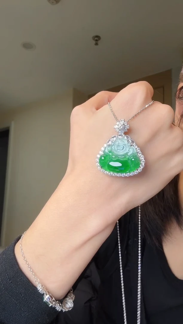 【闪购商品】翡翠吊坠(不含链)银S925镶嵌天然翡翠吊坠